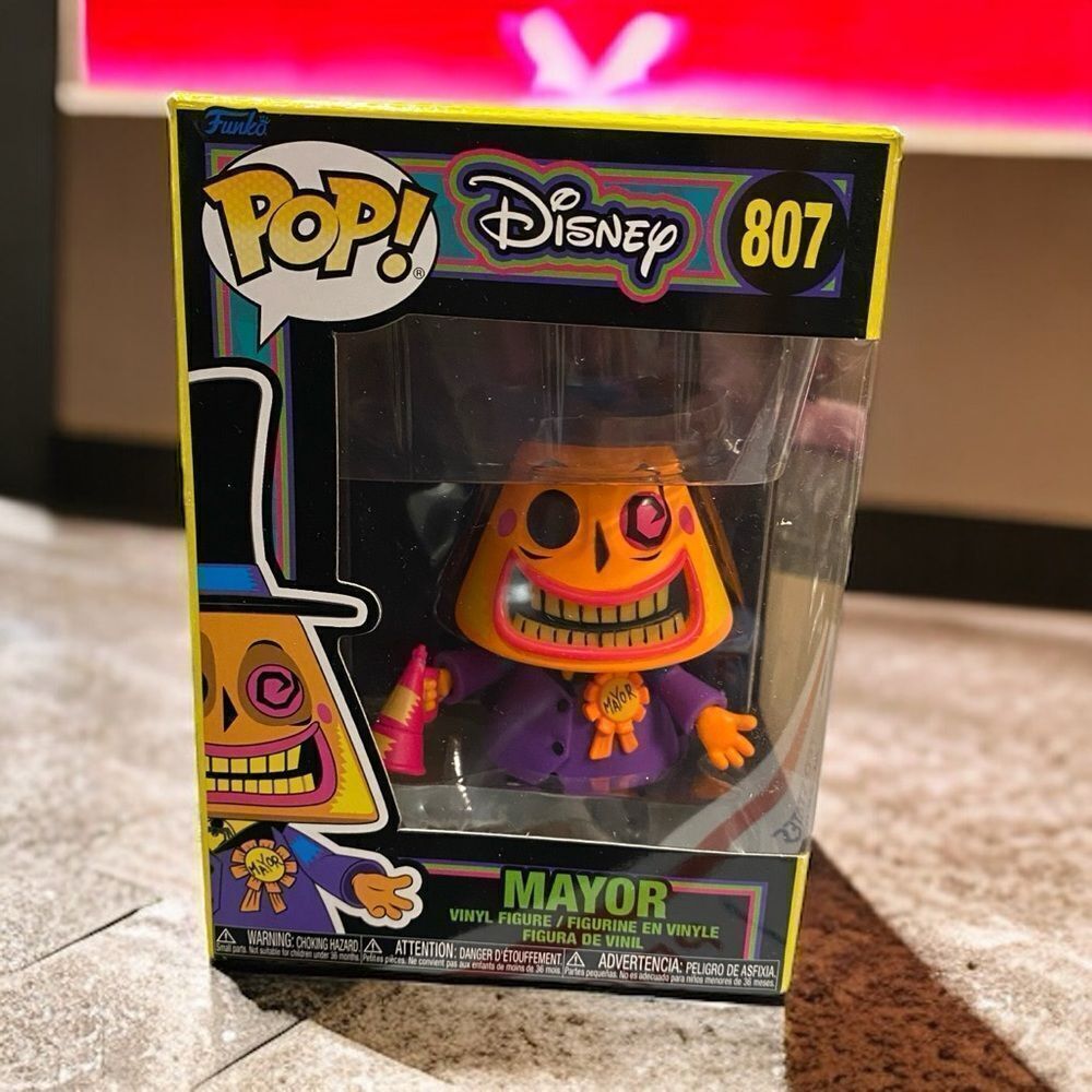 Disney x Funko Pop! Blacklight Reactive Mayor #807 Two Facial Expressions